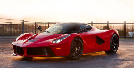 Спортивные автомобили: легенды и их характеристики Ferrari LaFerrari