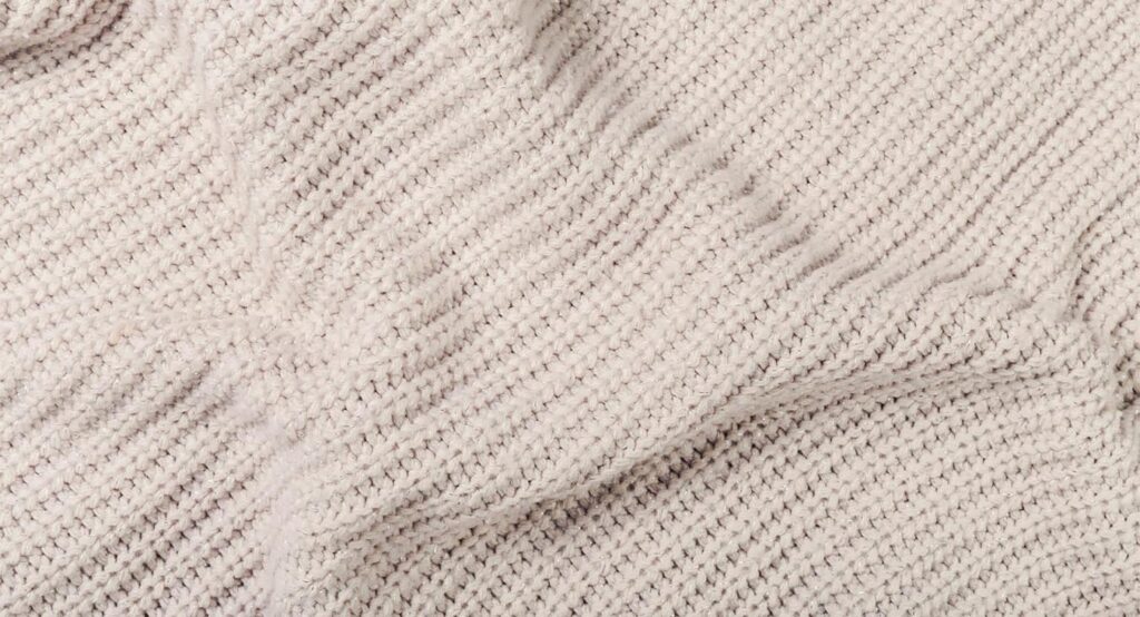 катишки на одязі