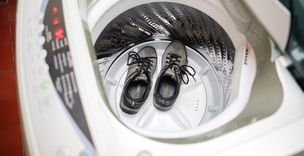 як прати кросівки